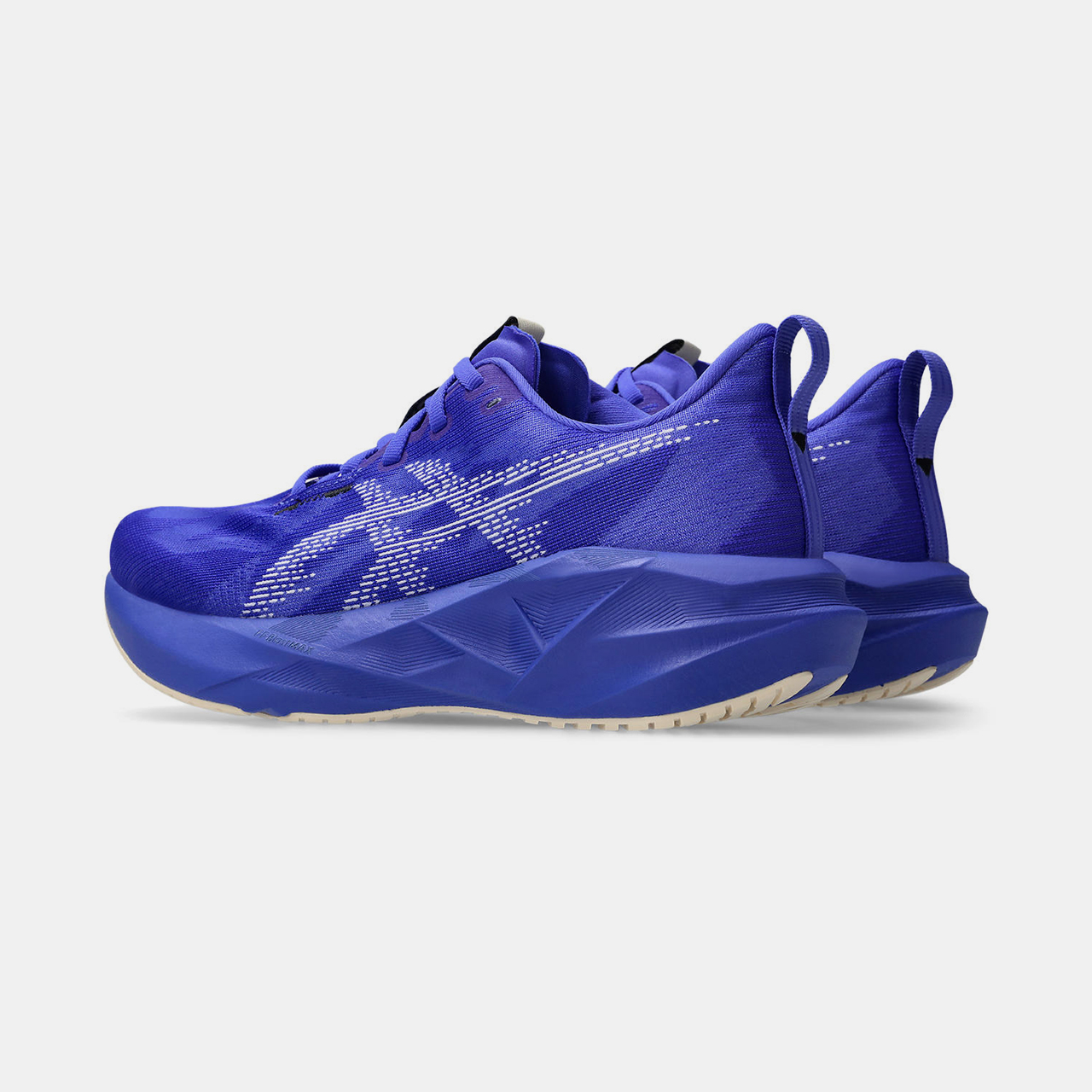 Asics Pembe Asics Novablast 5