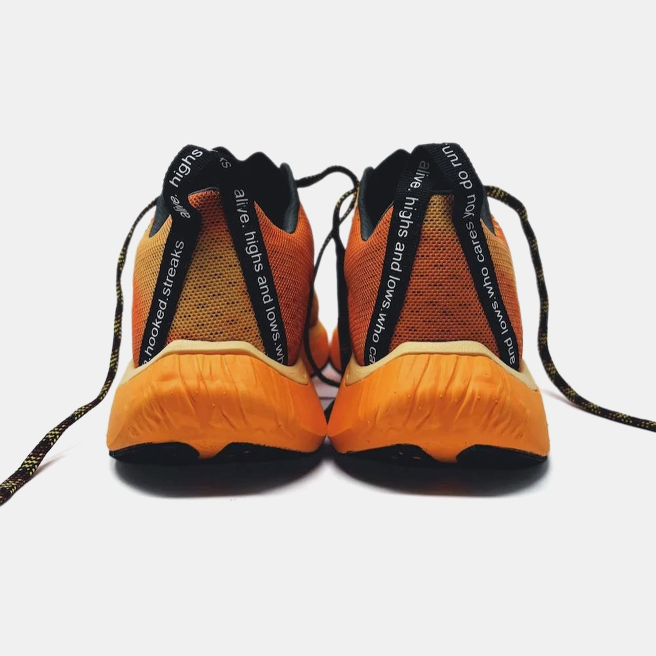 4T2 One More, Dutch Orange. Unisex Turuncu Koşu Ayakkabısı