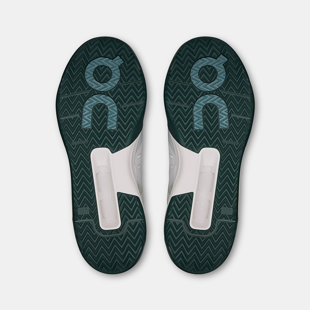 On Beyaz On Roger Adv The Pro