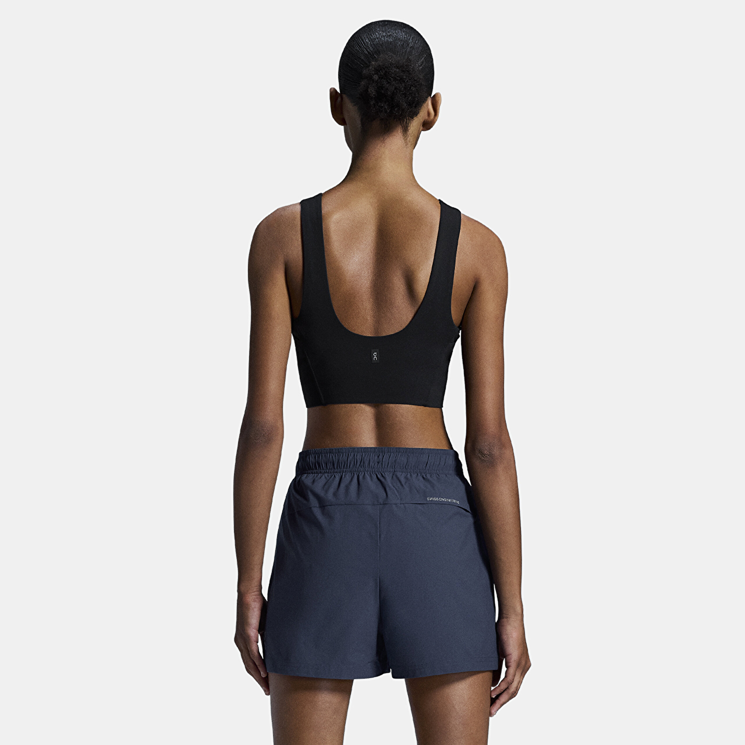 ON Core 2-In-1 Crop - 1