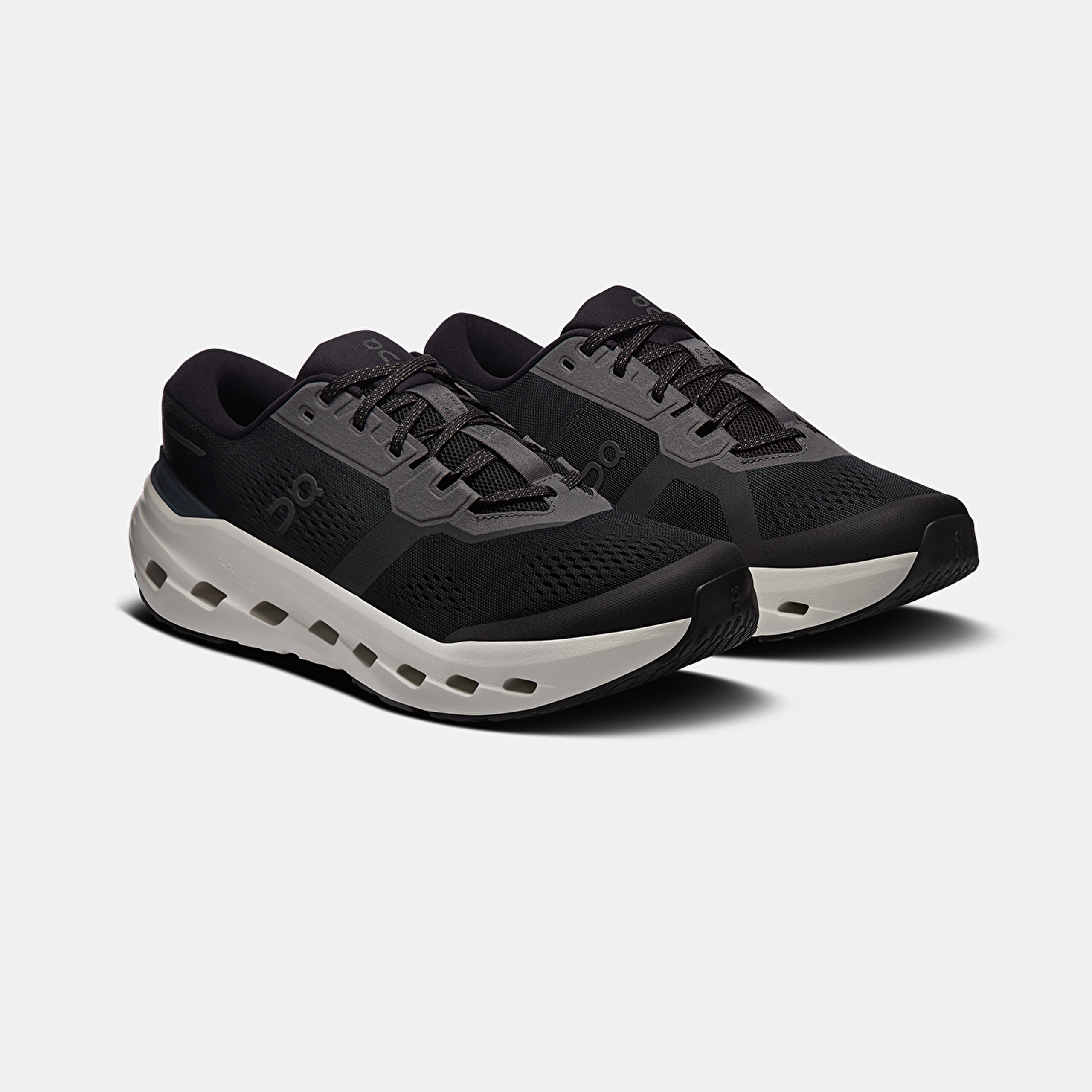 ON Cloudrunner 3 - 3