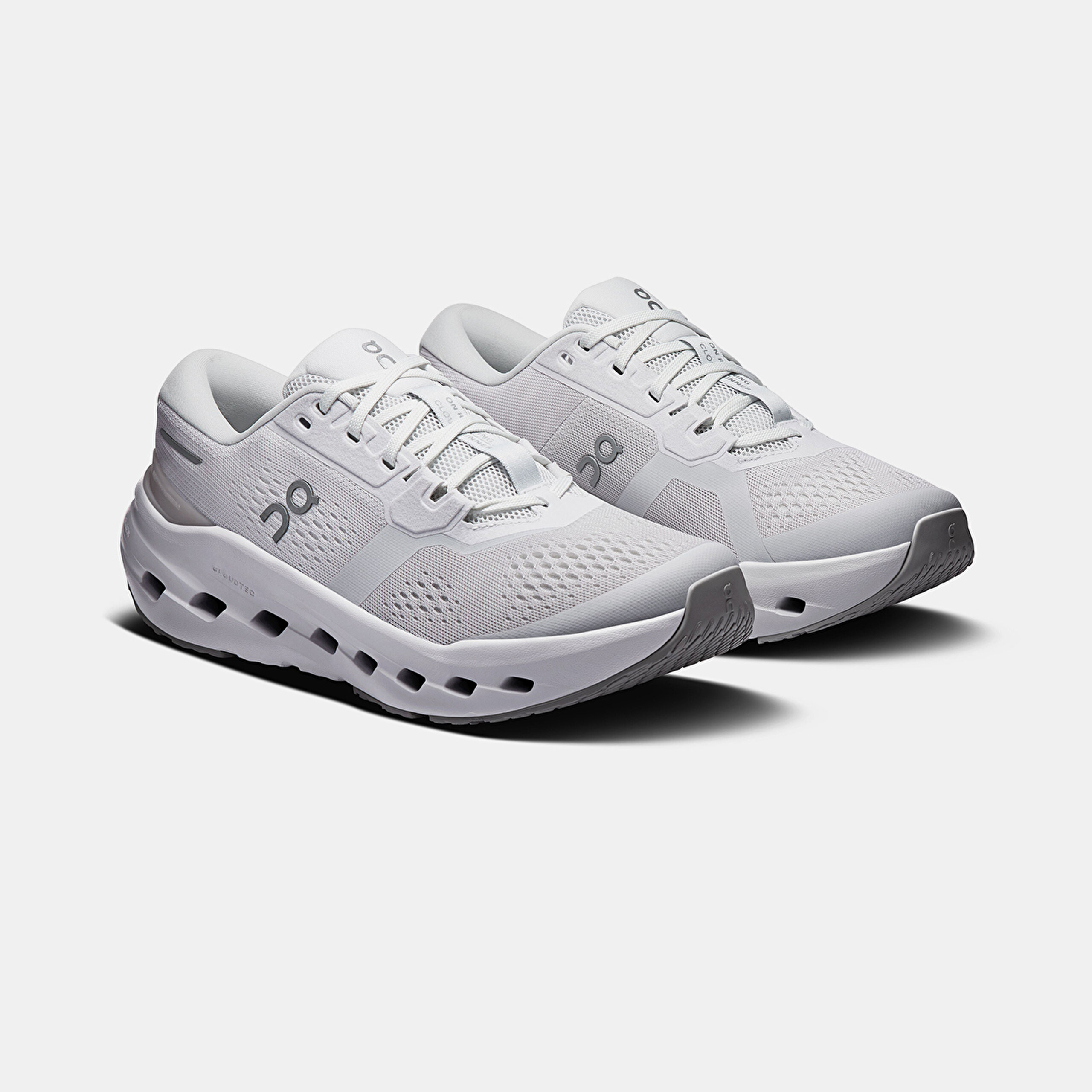 ON Cloudrunner 3 - 3