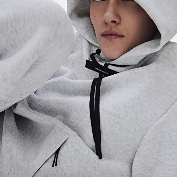 Focus Tech Hoodie - 5