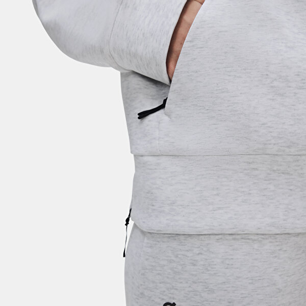 Focus Tech Hoodie - 6