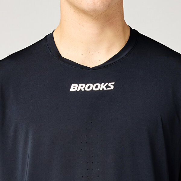 Brooks Dash Cooling Short Sleeve - 2