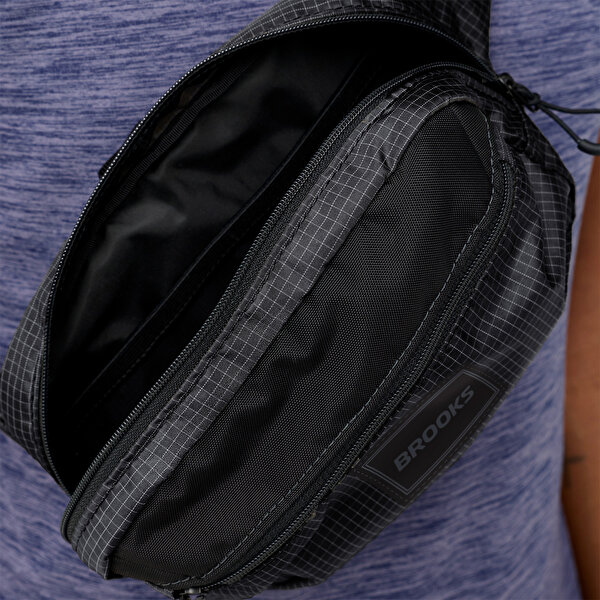 Brooks Stride Belt Bag - 3