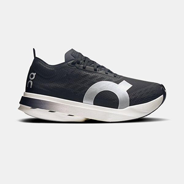 Cloudboom Strike - Siyah Beyaz