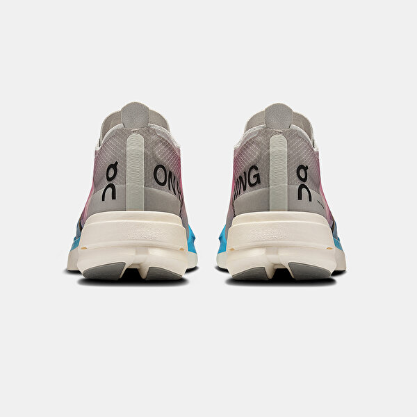 ON Cloudboom Strike - 3